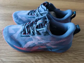 Gebrauchtes Asics Novablast 5 bike — Bild 7 von 12