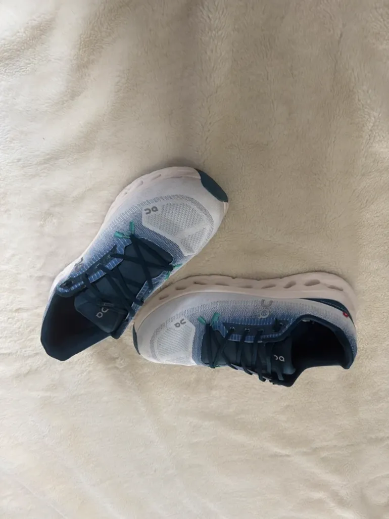 Gebrauchtes On Running Shoes bike — Bild 4 von 15
