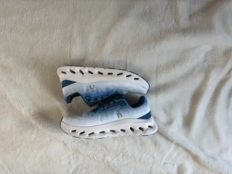 Gebrauchtes On Running Shoes bike — Bild 14 von 15