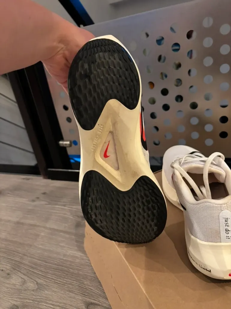 Nike Zoom Fly 5 Ekiden bike usato — immagine 4 di 9