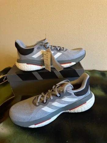 Used Adidas solarglide bike — image 2 of 7