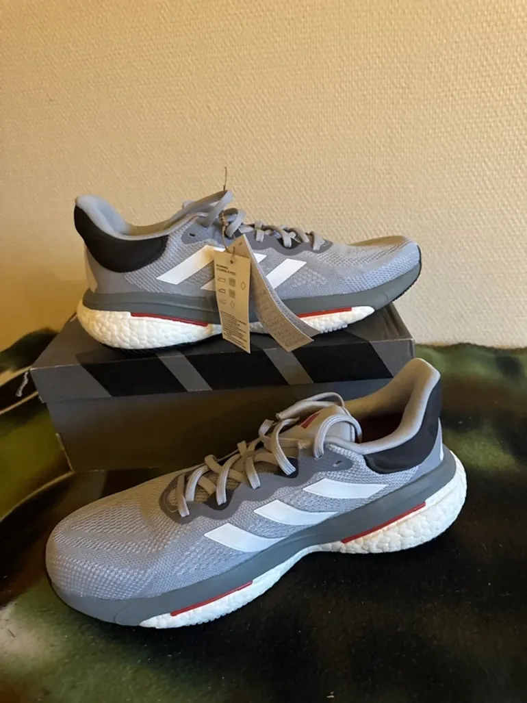Used Adidas solarglide bike — image 2 of 7