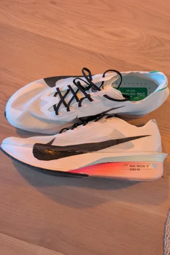 Brugt Nike Vaporfly 4 bike — billede 3 af 9
