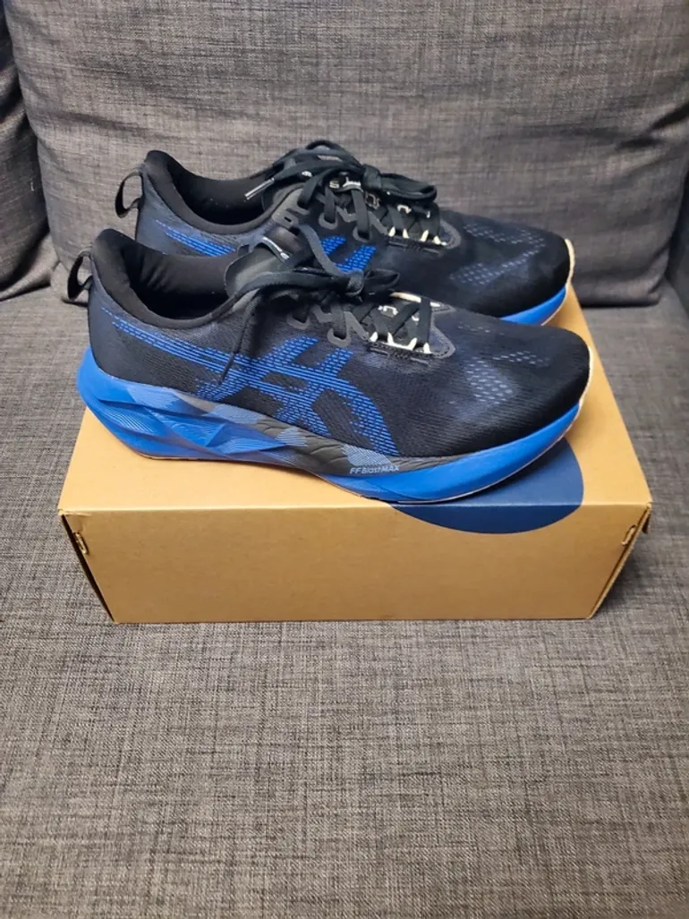 Brugt Asics Novablast 5 bike — billede 4 af 12