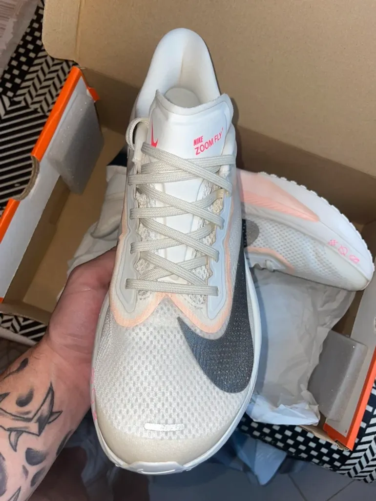 Used Nike Zoom Fly 6 bike — image 2 of 8