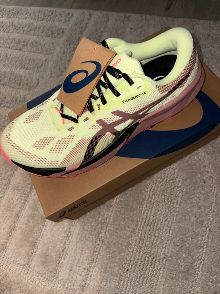 Tweedehands Asics Trabuco 14 bike — afbeelding 2 van 4