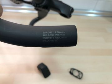 Used Roval Rapide Handlebar 2025 bike — image 2 of 8