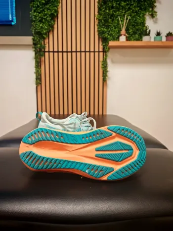 Gebrauchtes Asics Novablast 5 bike — Bild 5 von 5