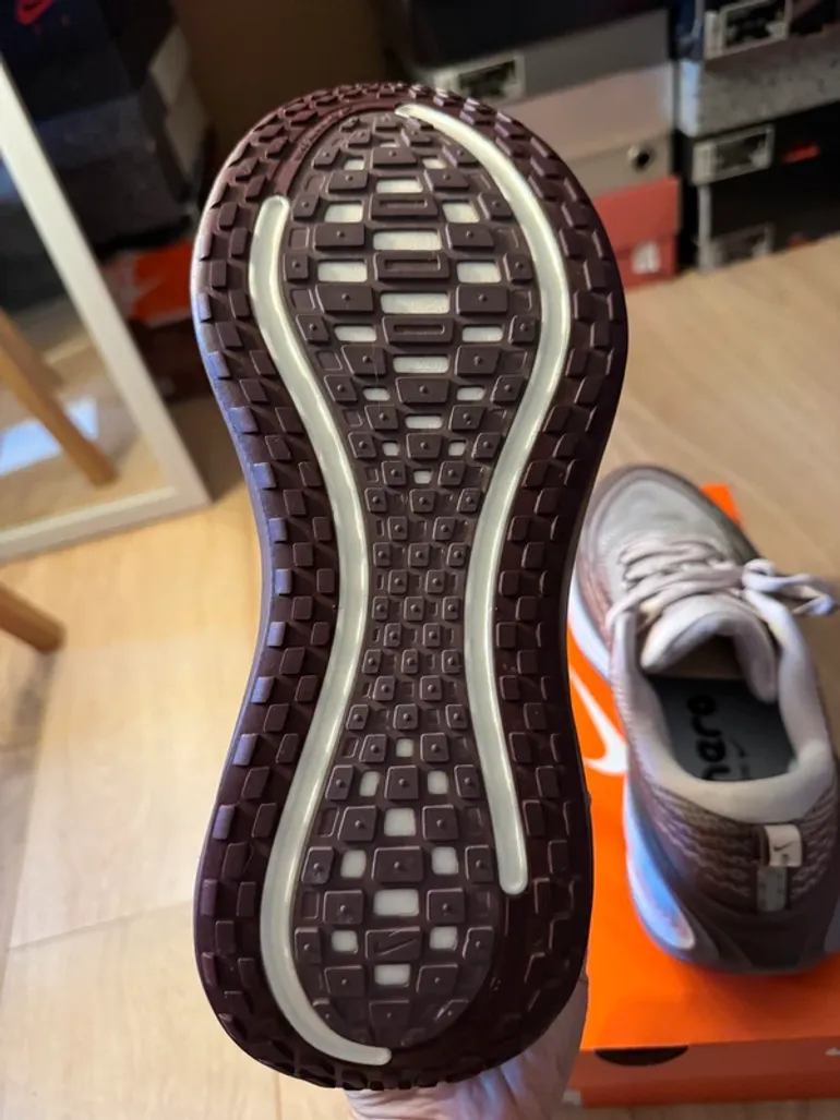 Brugt Nike Vomero Plus bike — billede 5 af 6
