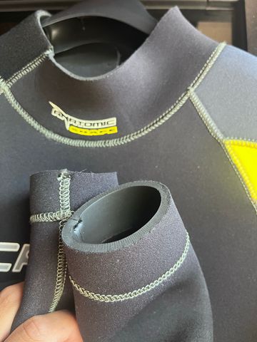 Used Cressi Wetsuit bike — image 3 of 3