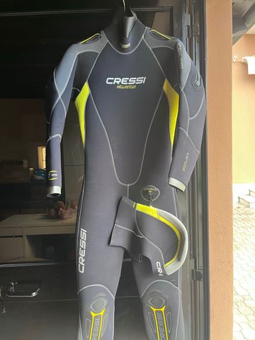 Used Cressi Wetsuit bike — image 1 of 3