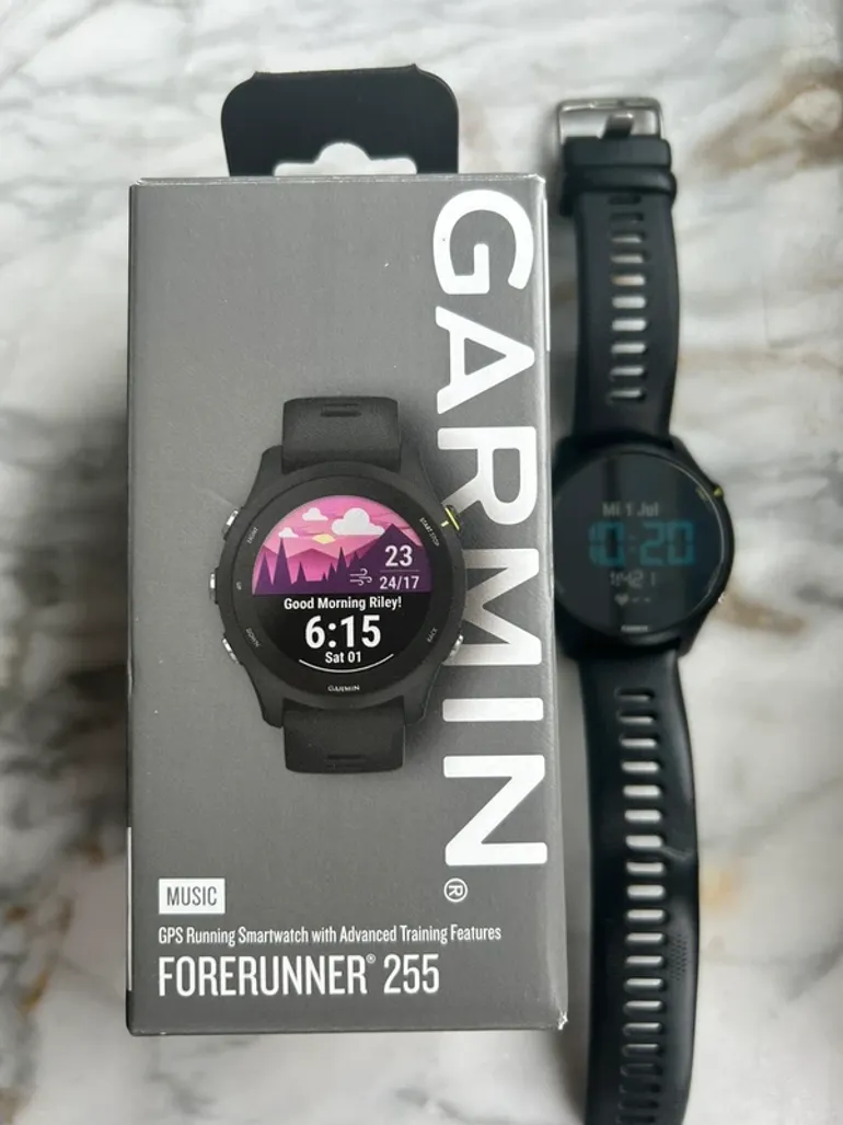 Used Garmin Forerunner 255 Music bike — image 2 of 5