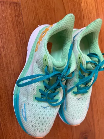Used Hoka Clifton 9 bike — image 7 of 10