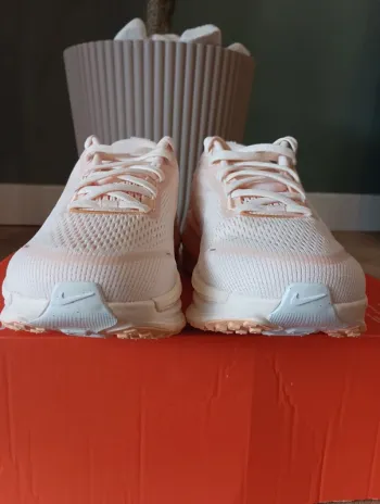 Gebrauchtes Premium Nike Vomero 18 bike — Bild 4 von 7