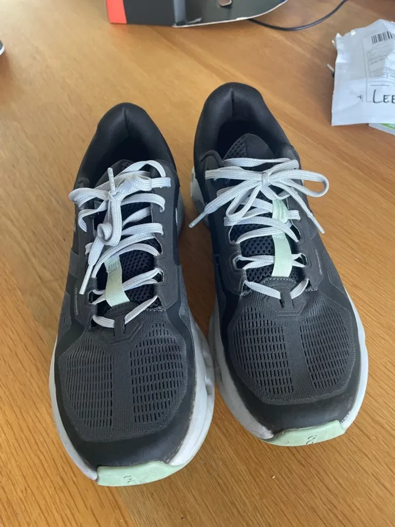 Gebrauchtes On Running Cloudrunner bike — Bild 2 von 9