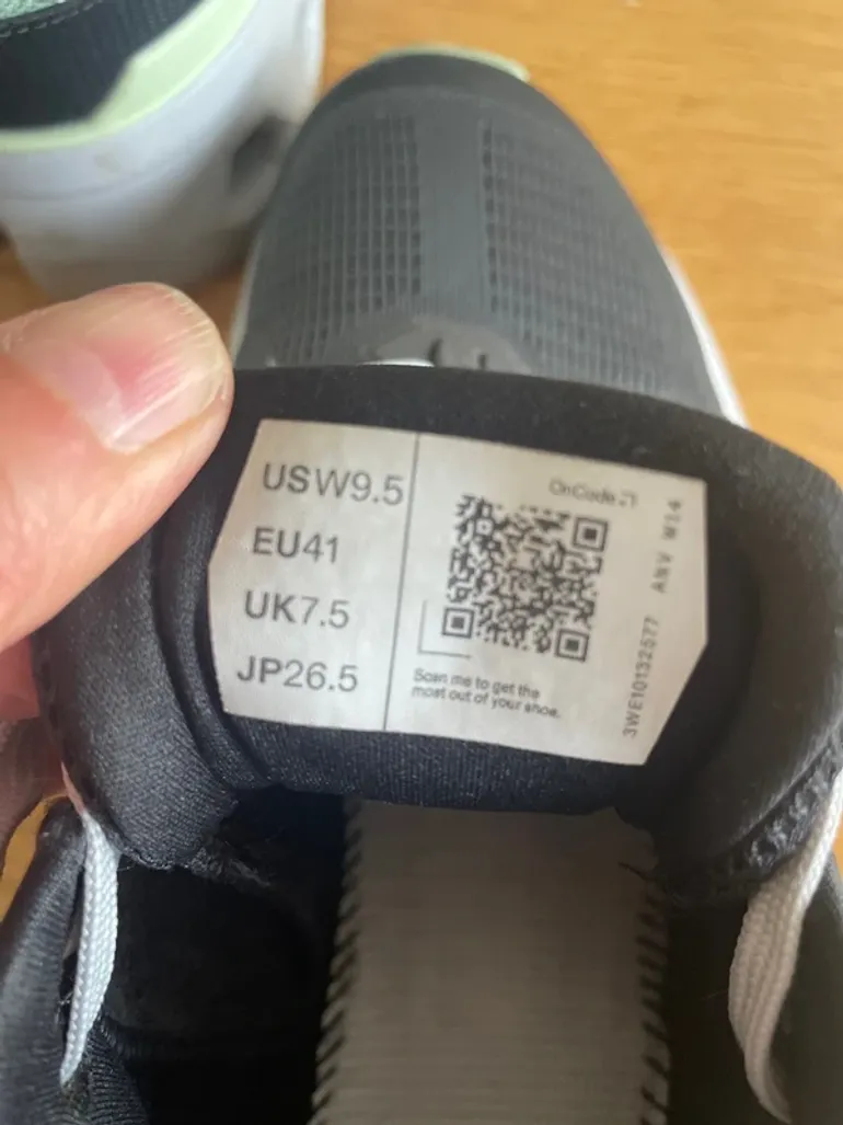 Gebrauchtes On Running Cloudrunner bike — Bild 4 von 9