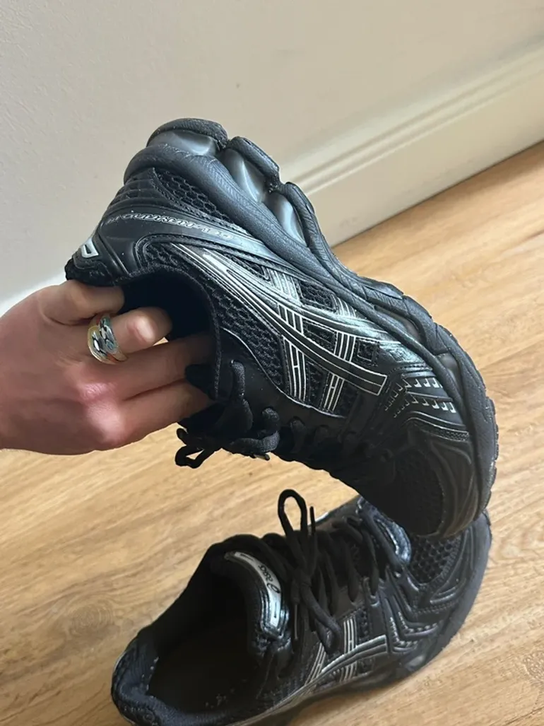Used Asics Gel-Kayano 14 bike — image 3 of 7