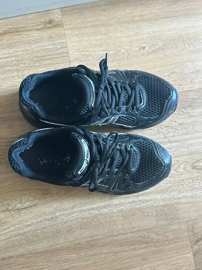 Used Asics Gel-Kayano 14 bike — image 4 of 7