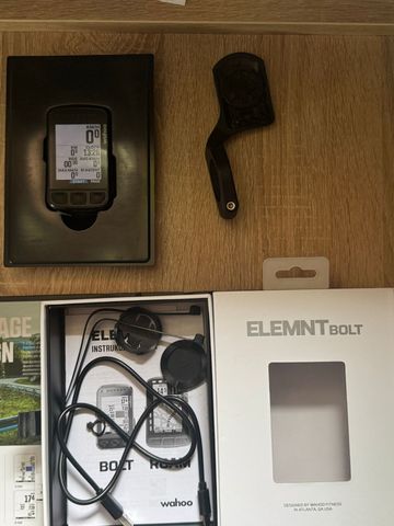 Used Wahoo Elemnt Bolt v2 bike — image 6 of 6
