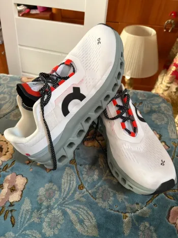 Used On Running Shoes bike — image 5 of 13