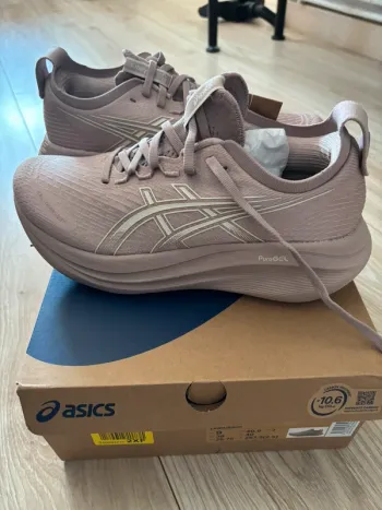 Brugt Asics Gel Nimbus 27 bike