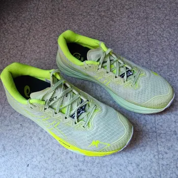 Gebrauchtes Asics fujispeed 3 bike — Bild 2 von 5