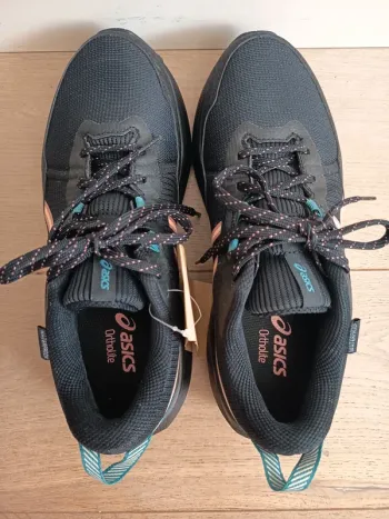 Asics Gel Venture 11 bike usato — immagine 6 di 9