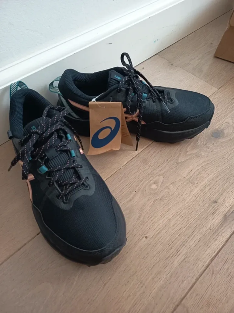 Asics Gel Venture 11 bike usato — immagine 3 di 9