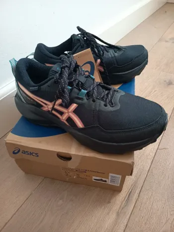 Asics Gel Venture 11 bike usato