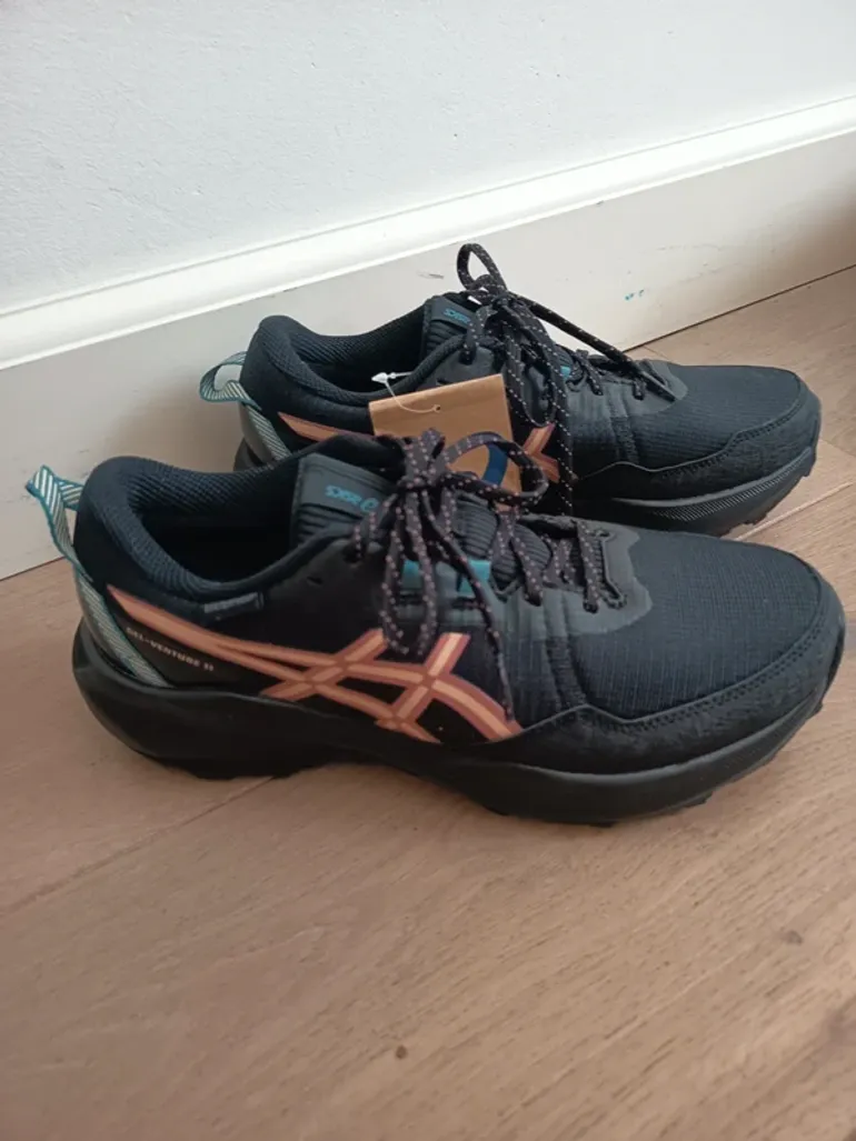 Asics Gel Venture 11 bike usato — immagine 7 di 9