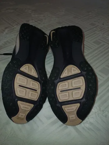 Nike Vomero 18 bike usato — immagine 6 di 15