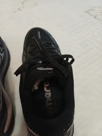 Nike Vomero 18 bike usato — immagine 7 di 15