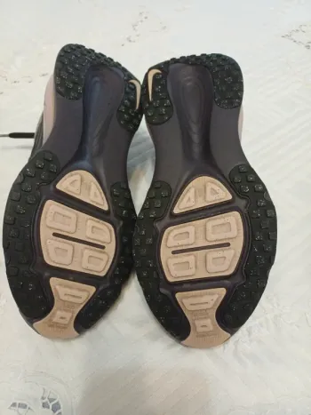 Nike Vomero 18 bike usato — immagine 5 di 15