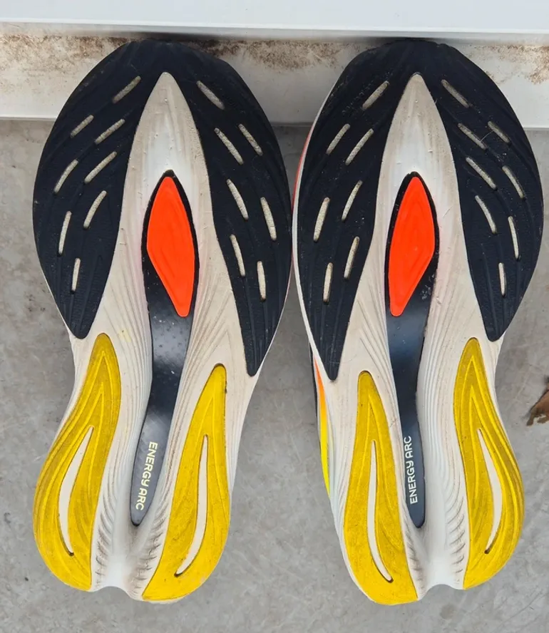Gebrauchtes New Balance Supercomp bike — Bild 5 von 6