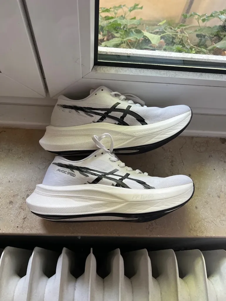 Tweedehands Asics Magic Speed bike — afbeelding 2 van 4