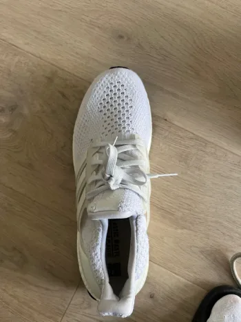 Gebrauchtes Adidas Running Shoes 42 bike — Bild 5 von 5