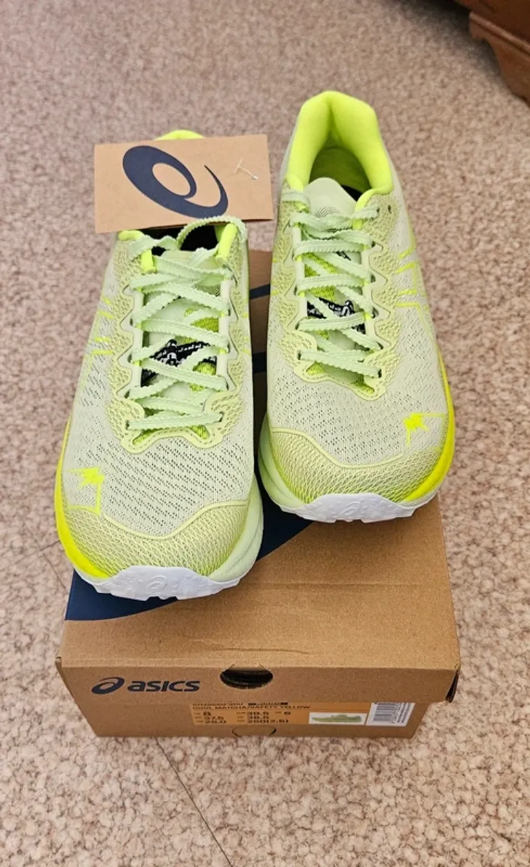 Gebrauchtes Asics FujiSpeed 3 bike — Bild 2 von 6