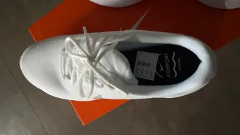 Nike Fitness / Running Shoes bike usato — immagine 2 di 3