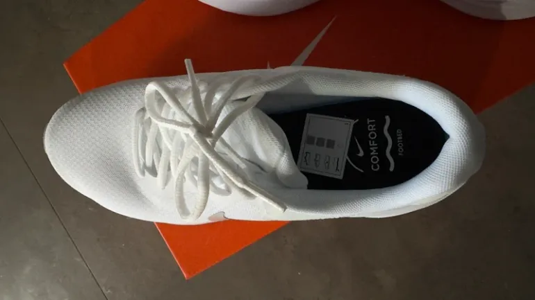 Nike Fitness / Running Shoes bike usato — immagine 2 di 3