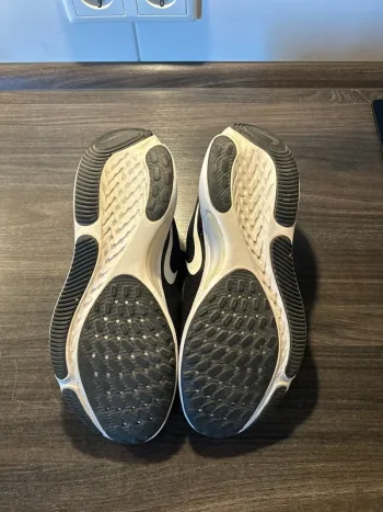 Używany Nike Miler React bike — zdjęcie 5 z 5