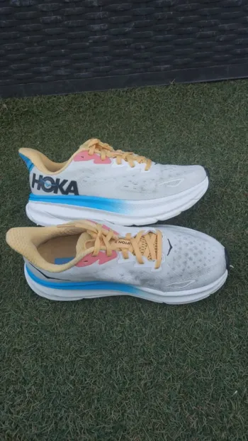 Used Hoka Clifton 9 bike — image 4 of 14