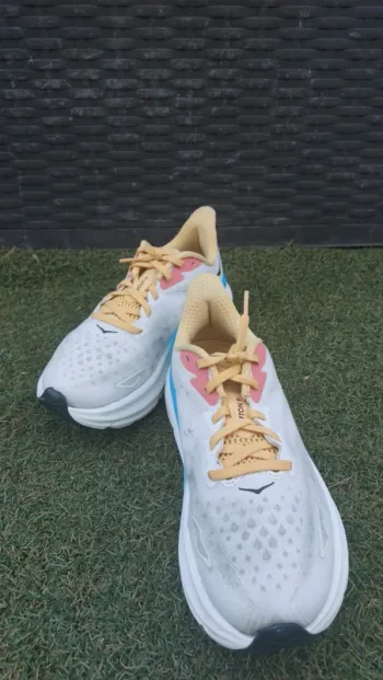 Used Hoka Clifton 9 bike — image 8 of 14