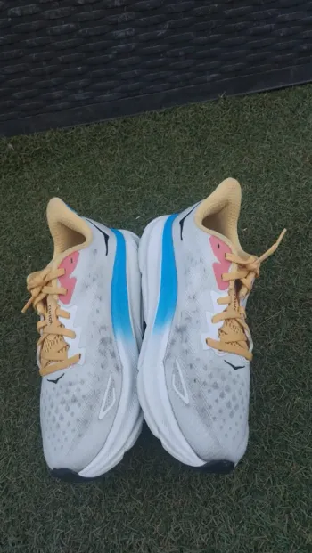 Used Hoka Clifton 9 bike — image 9 of 14