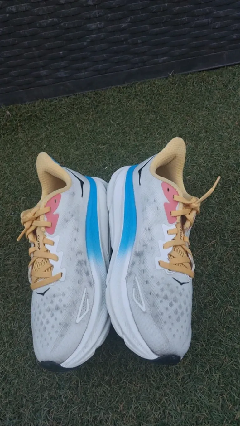 Used Hoka Clifton 9 bike — image 9 of 14