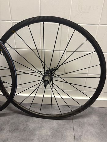 Brugt Mavic Carbone Wheel 2020 bike — billede 2 af 10