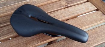 Used Specialized Body Geometry 2018 bike — image 3 of 4