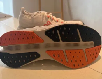 Gebrauchtes On Running Cloudsurfer Max bike — Bild 2 von 4