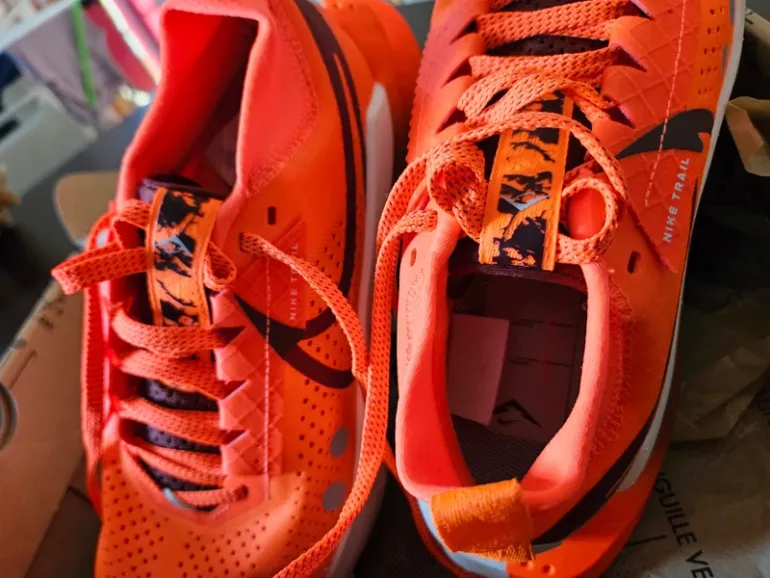 Nike ZoomX Zegama Trail 2 bike usato — immagine 4 di 4