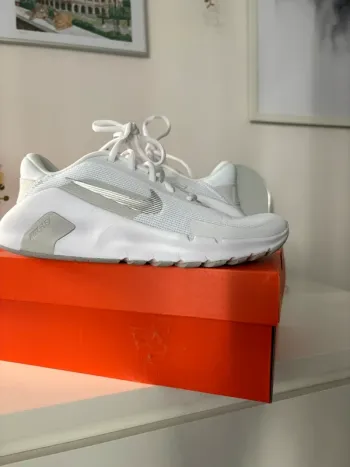 Używany Nike Flax Train bike — zdjęcie 2 z 7