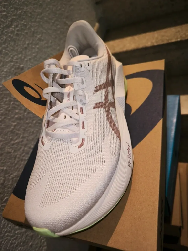 Gebrauchtes Asics Running Shoes bike — Bild 2 von 6